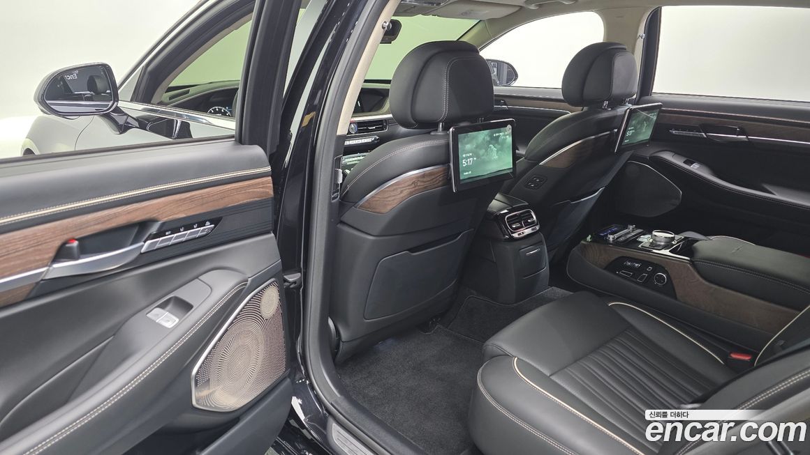 Genesis G90 2021