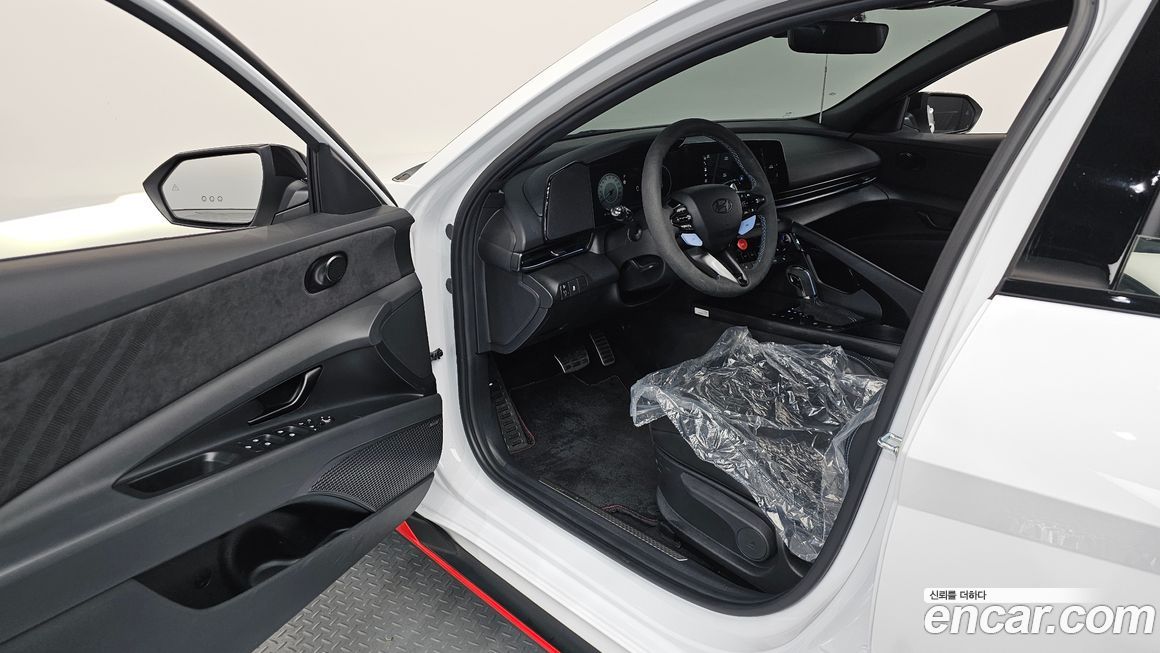 Hyundai AVANTE 2025