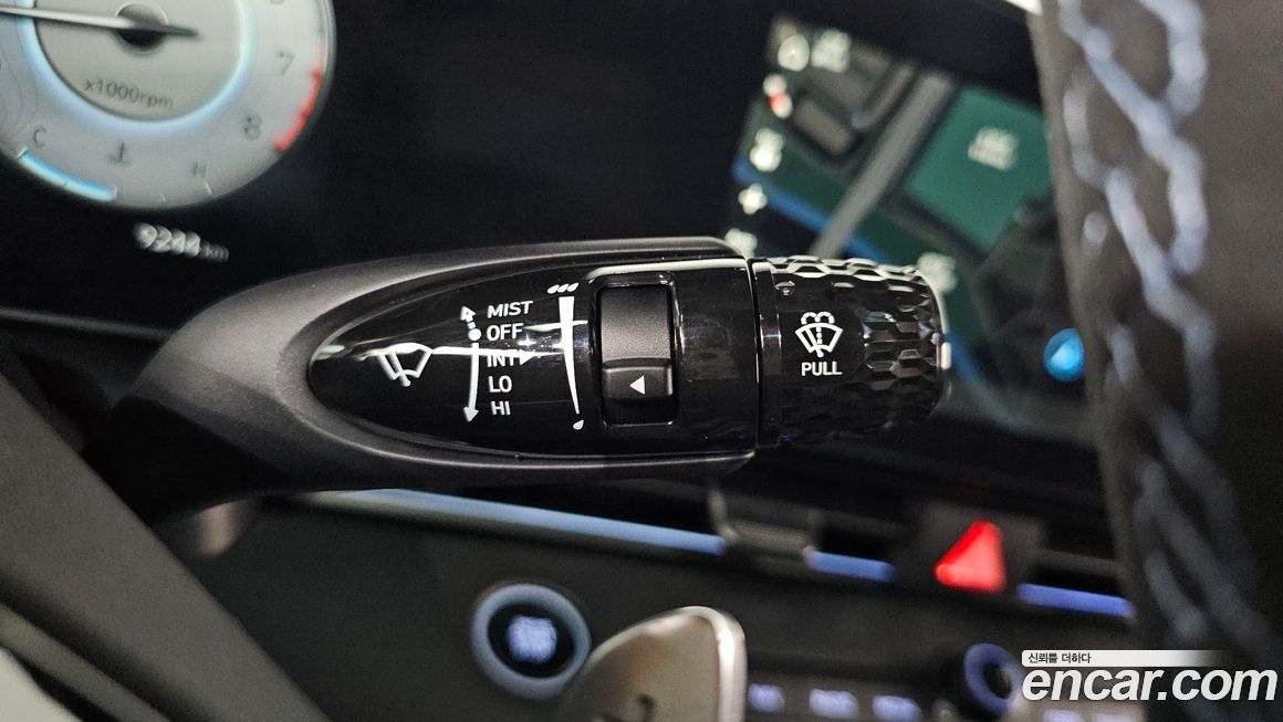 Hyundai AVANTE 2025