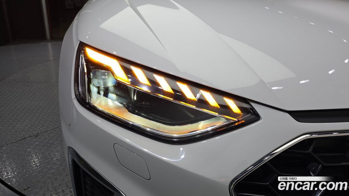 Audi A4 2023
