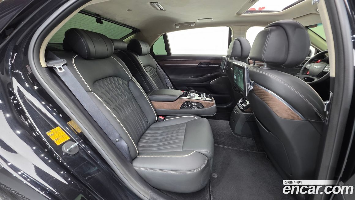 Genesis G90 2021