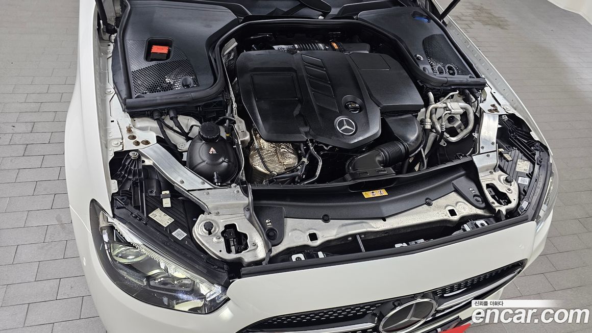 Mercedes-Benz E-Class 2021