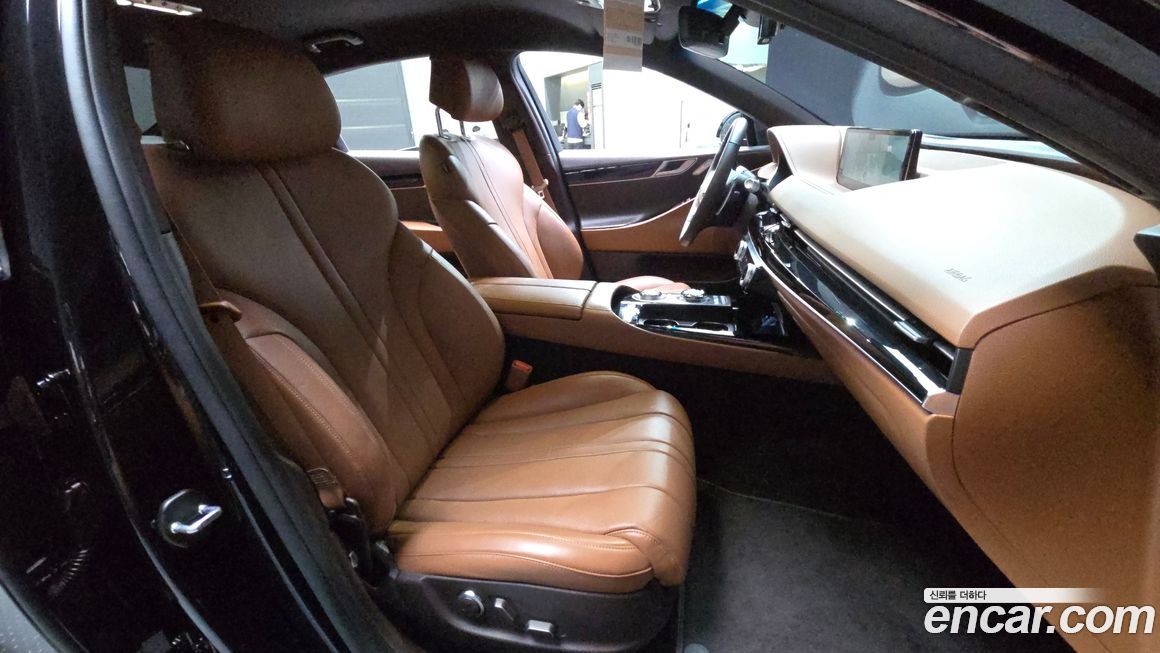 Genesis G80 2023