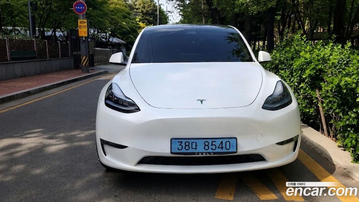 Tesla Model Y 2022