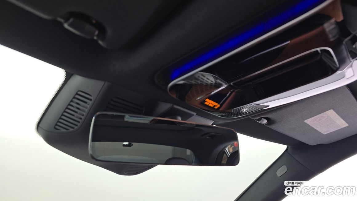 Mercedes-Benz C-Class 2023