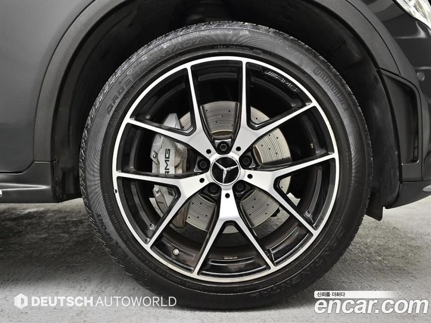 Mercedes-Benz GLC-Class 2021