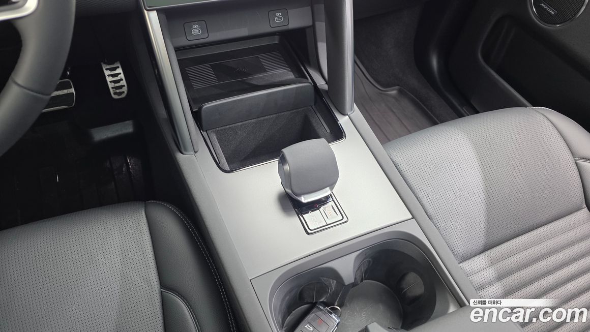 Land Rover Discovery Sport 2025