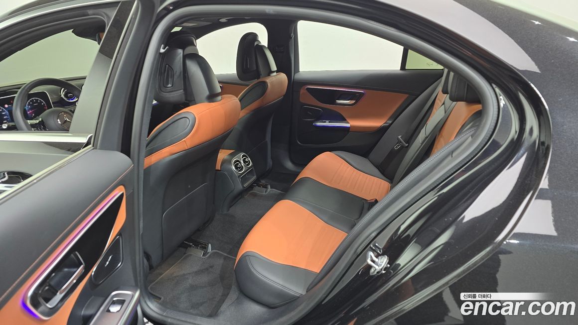 Mercedes-Benz C-Class 2023
