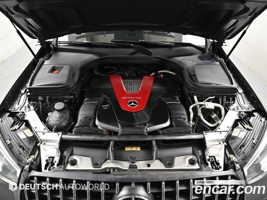 Mercedes-Benz GLC-Class 2021