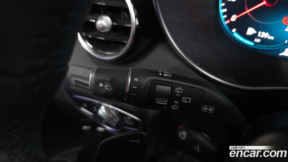 Mercedes-Benz GLC-Class 2022