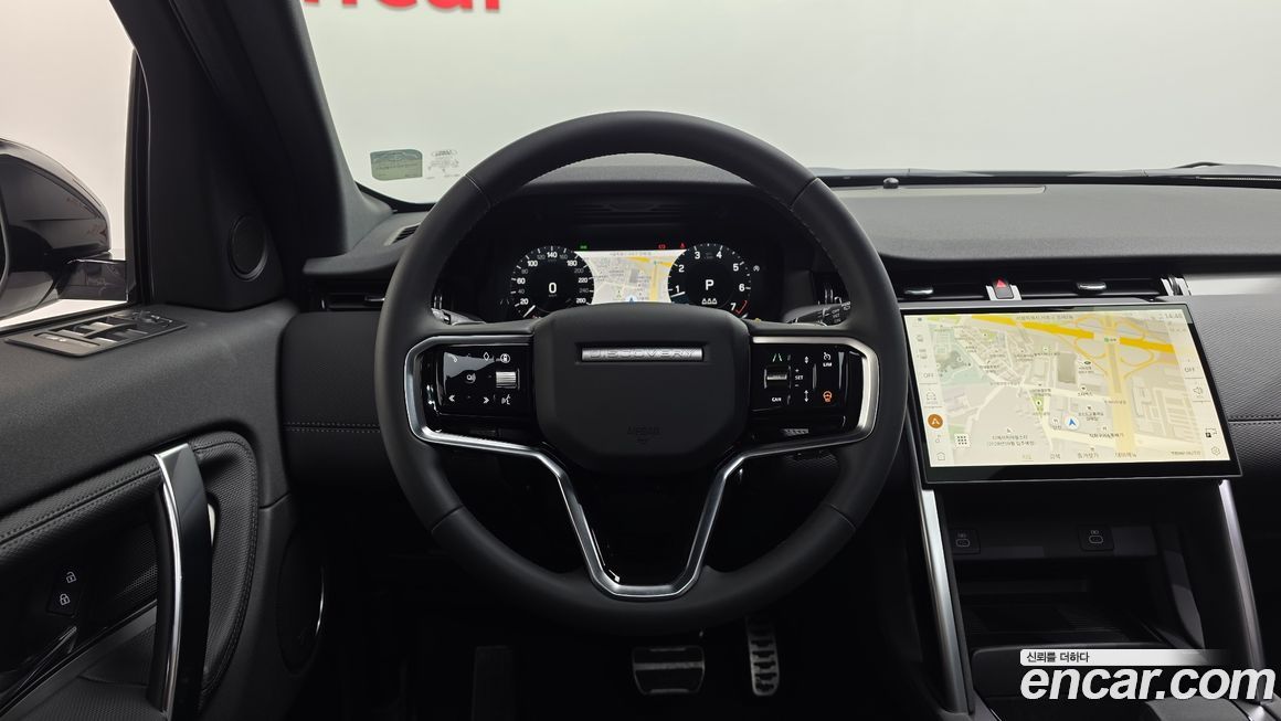 Land Rover Discovery Sport 2025