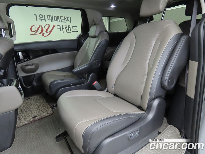 Kia Canival 2025