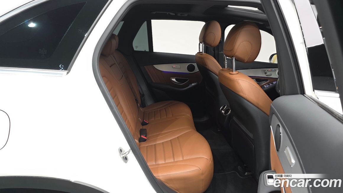 Mercedes-Benz GLC-Class 2022