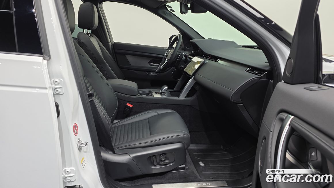 Land Rover Discovery Sport 2025