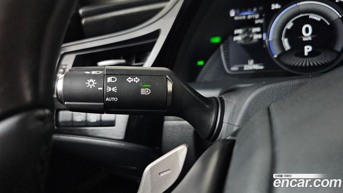 Lexus ES 2022