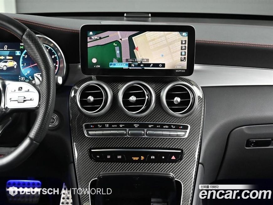 Mercedes-Benz GLC-Class 2021