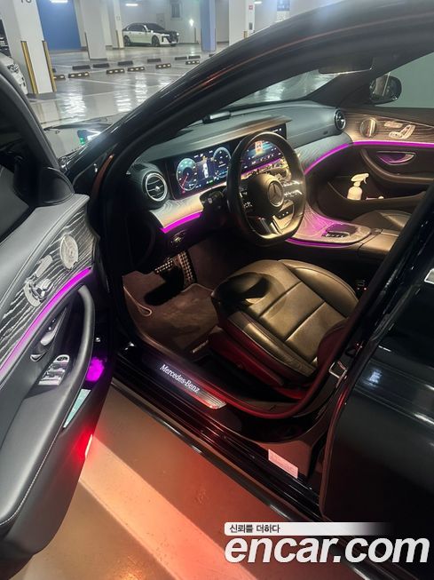 Mercedes-Benz E-Class 2022