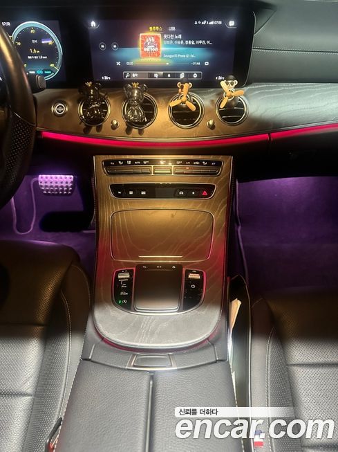 Mercedes-Benz E-Class 2022