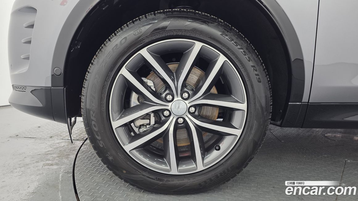 Land Rover Discovery Sport 2025