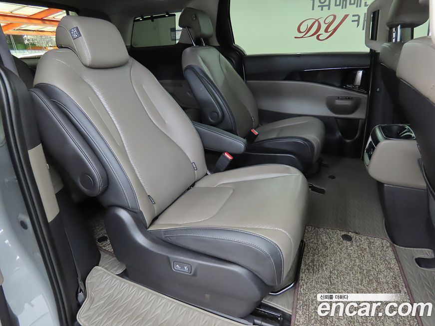 Kia Canival 2025