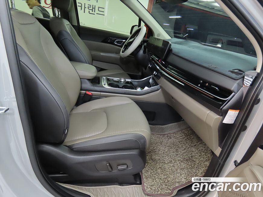 Kia Canival 2025