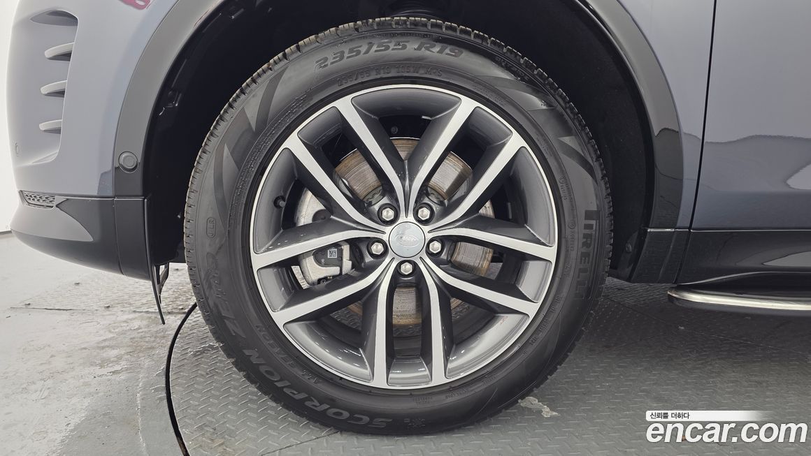 Land Rover Discovery Sport 2025
