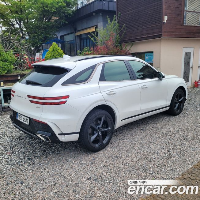 Genesis GV70 2025