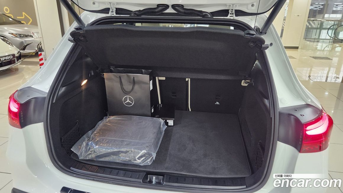 Mercedes-Benz EQA 2026