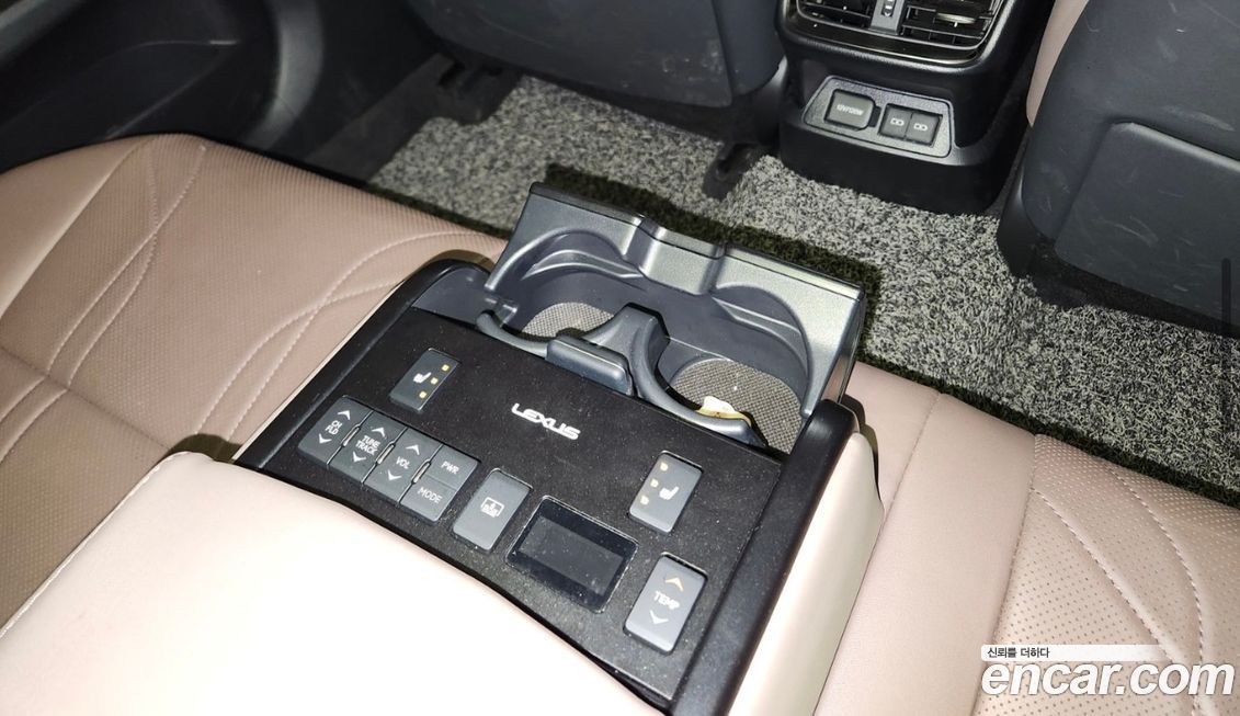 Lexus ES 2023