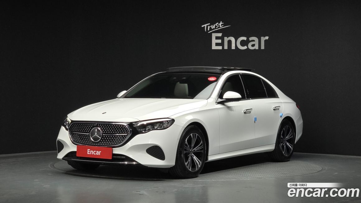 Mercedes-Benz E-Class 2024