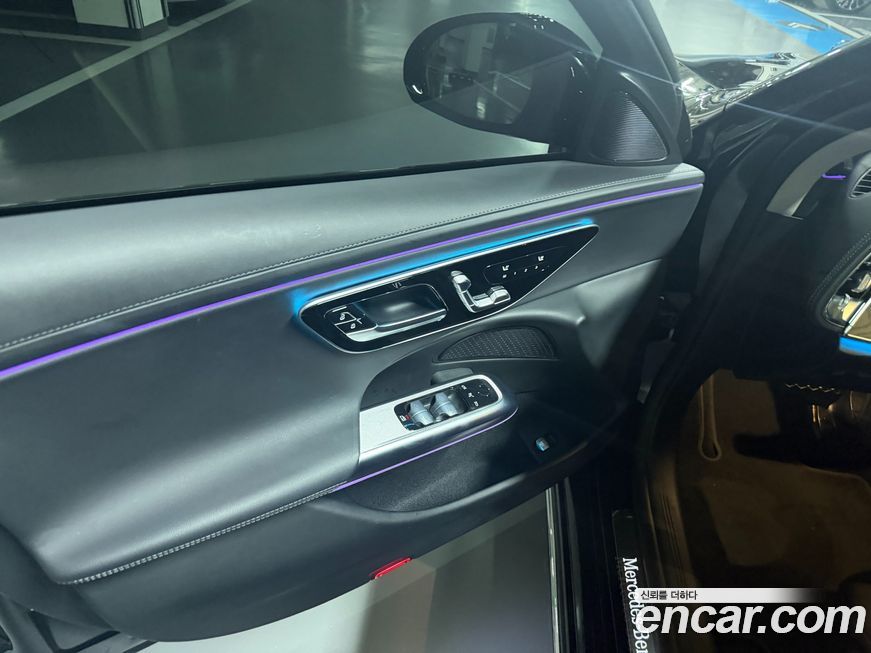 Mercedes-Benz E-Class 2024