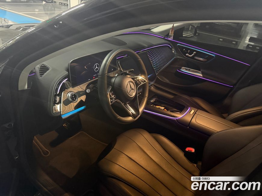 Mercedes-Benz E-Class 2024