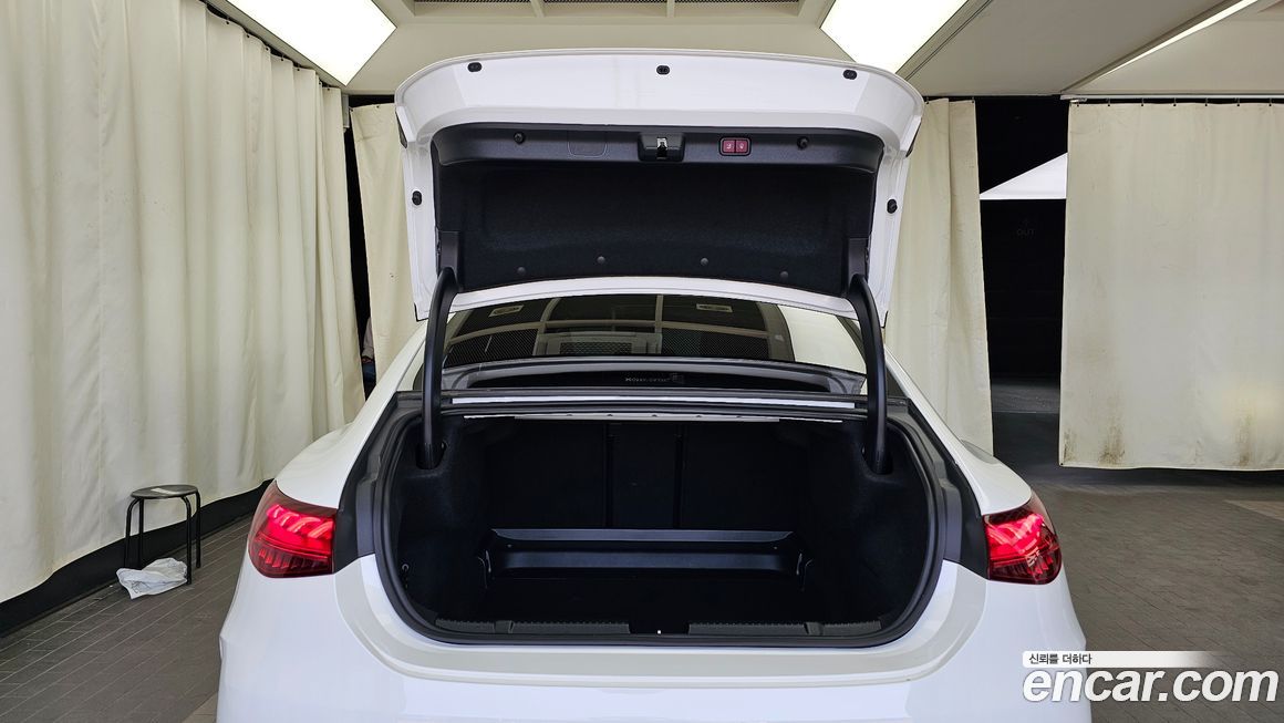 Mercedes-Benz EQE 2023