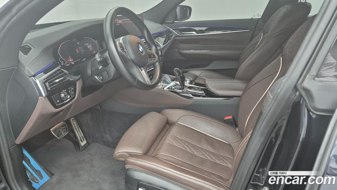 BMW Gran Turismo 2023