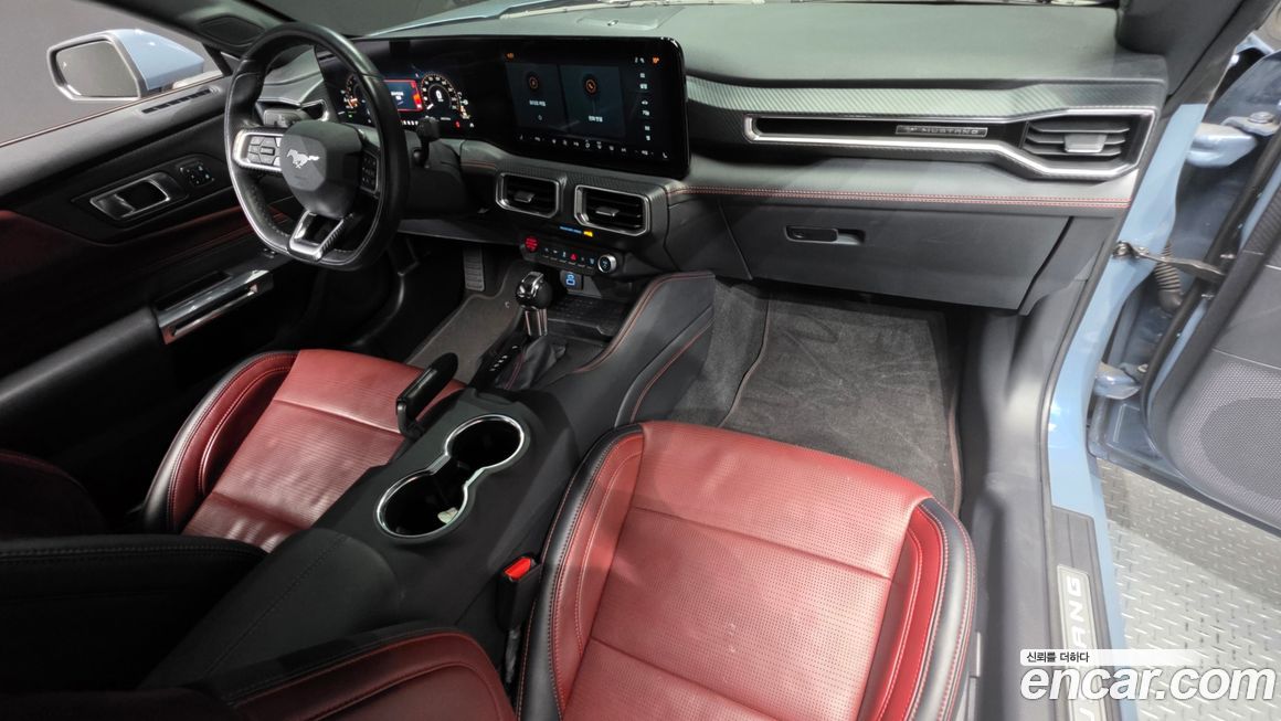 Ford Mustang 2024