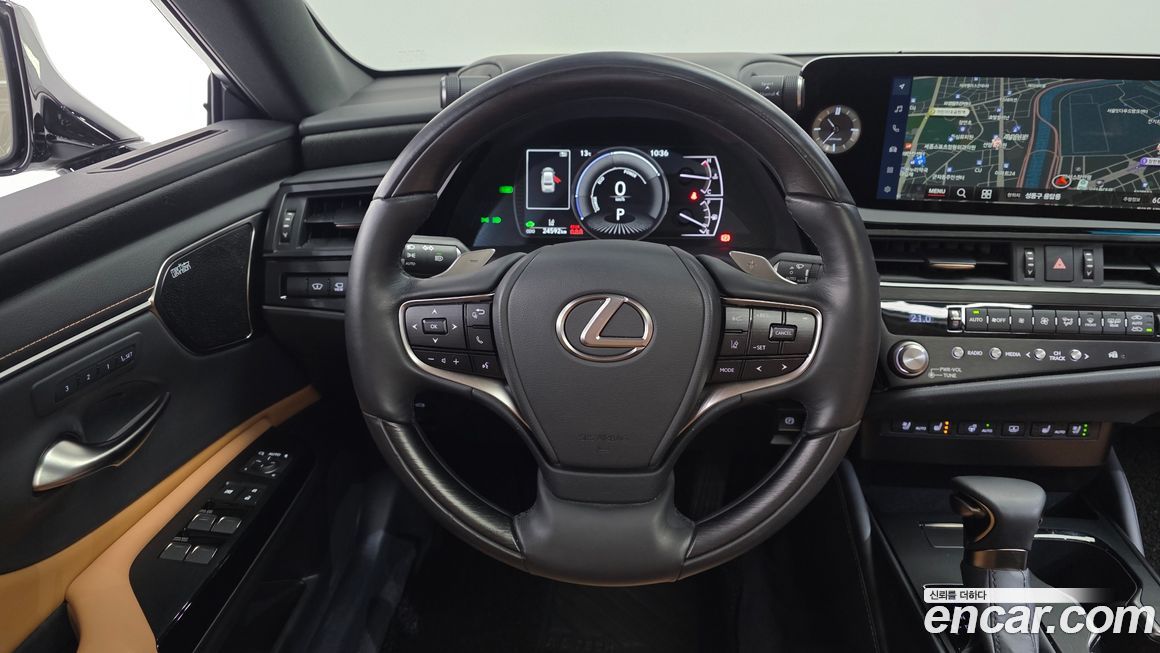 Lexus ES 2026