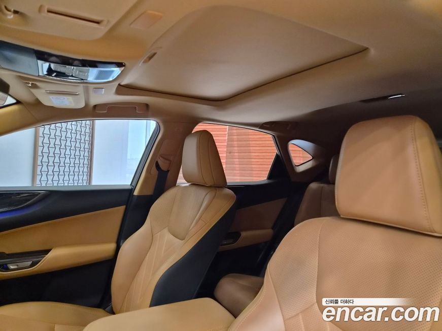 Lexus NX 2025
