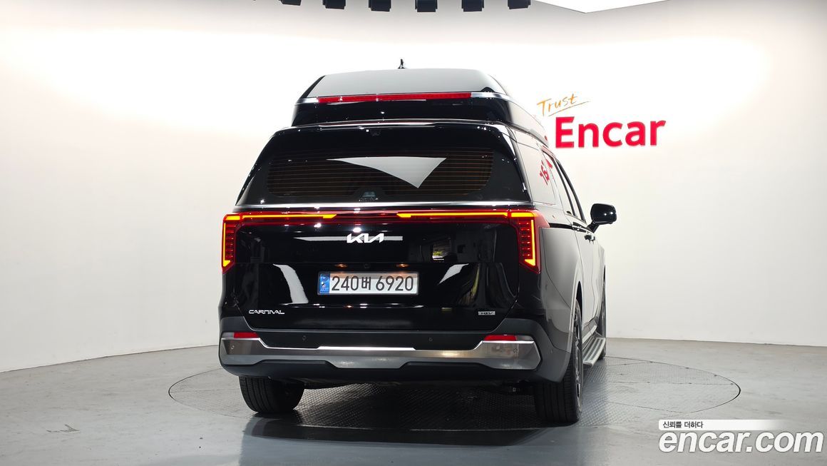 Kia Canival 2025