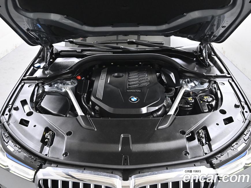 BMW Gran Turismo 2023