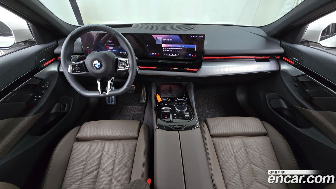 BMW 5-Series 2024