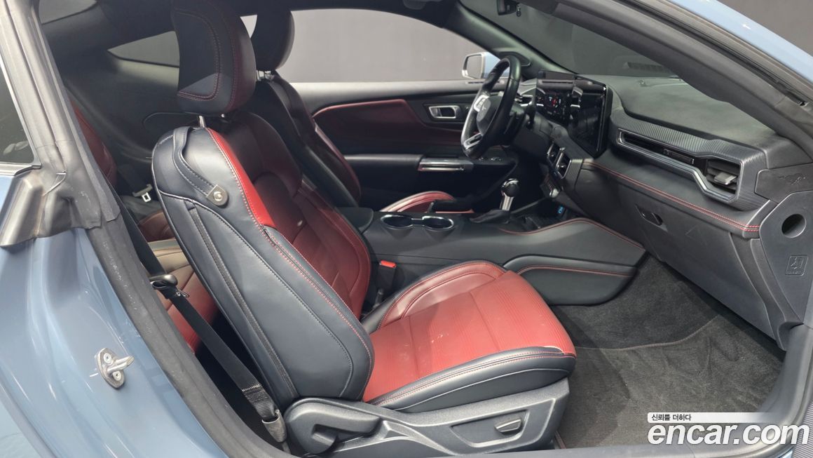 Ford Mustang 2024