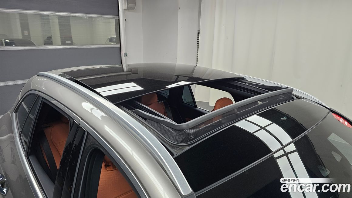 Mercedes-Benz GLC-Class 2024