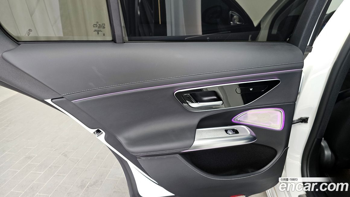 Mercedes-Benz E-Class 2024