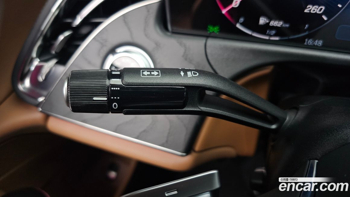 Mercedes-Benz E-Class 2024