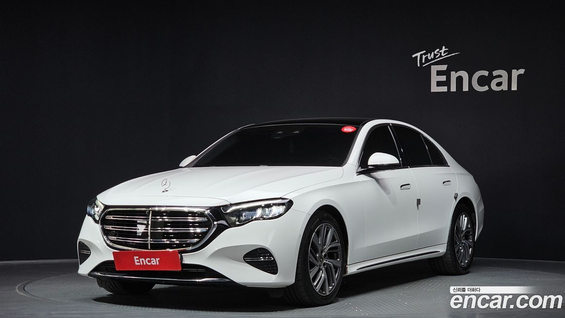 Mercedes-Benz E-Class 2024
