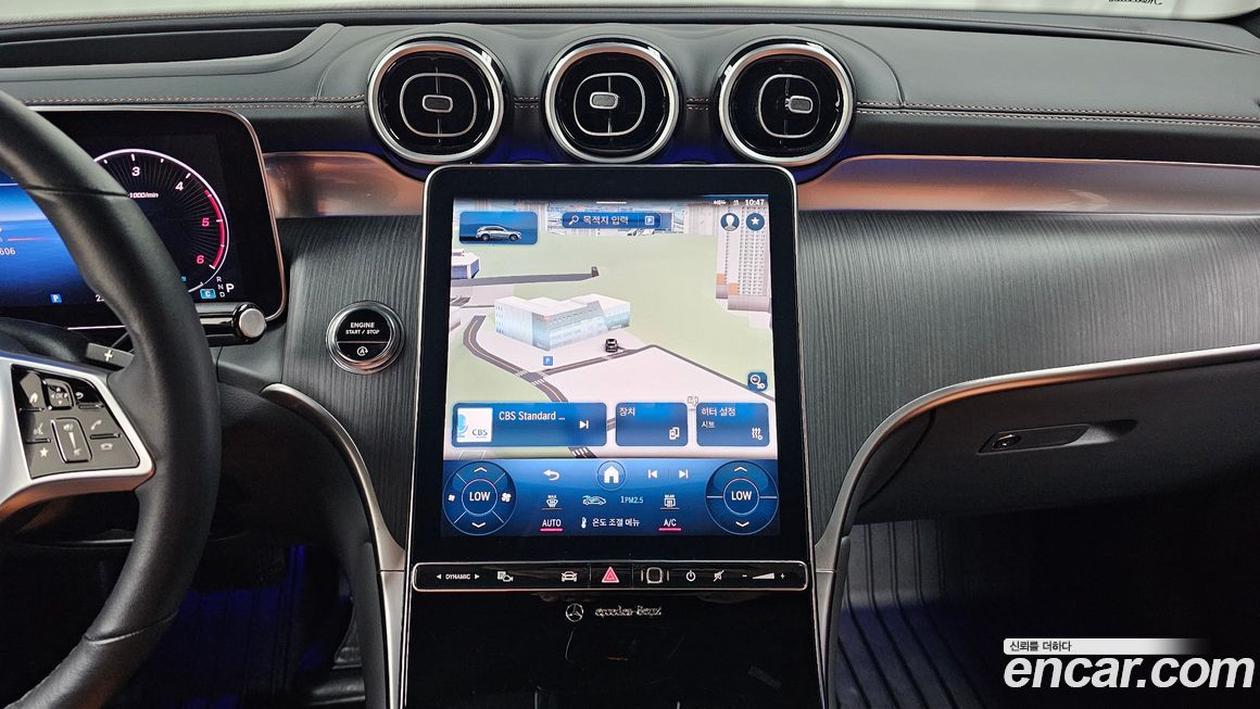 Mercedes-Benz GLC-Class 2024