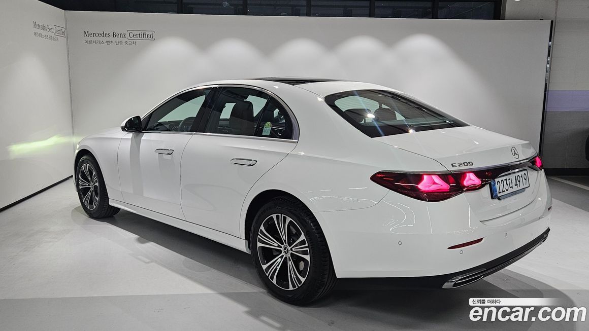 Mercedes-Benz E-Class 2026