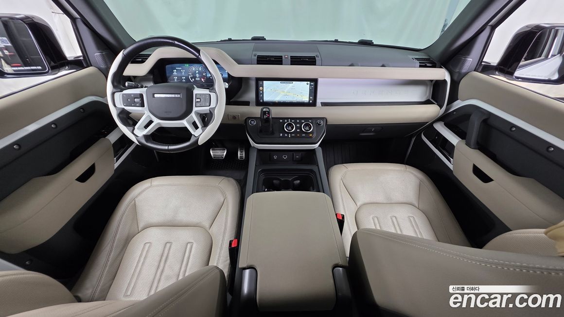 Land Rover Defender 2022
