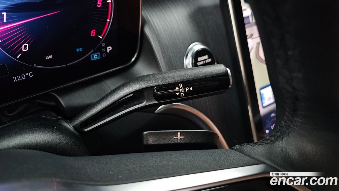 Mercedes-Benz GLC-Class 2024