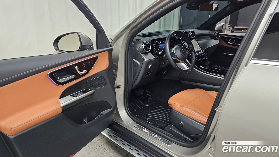 Mercedes-Benz GLC-Class 2024